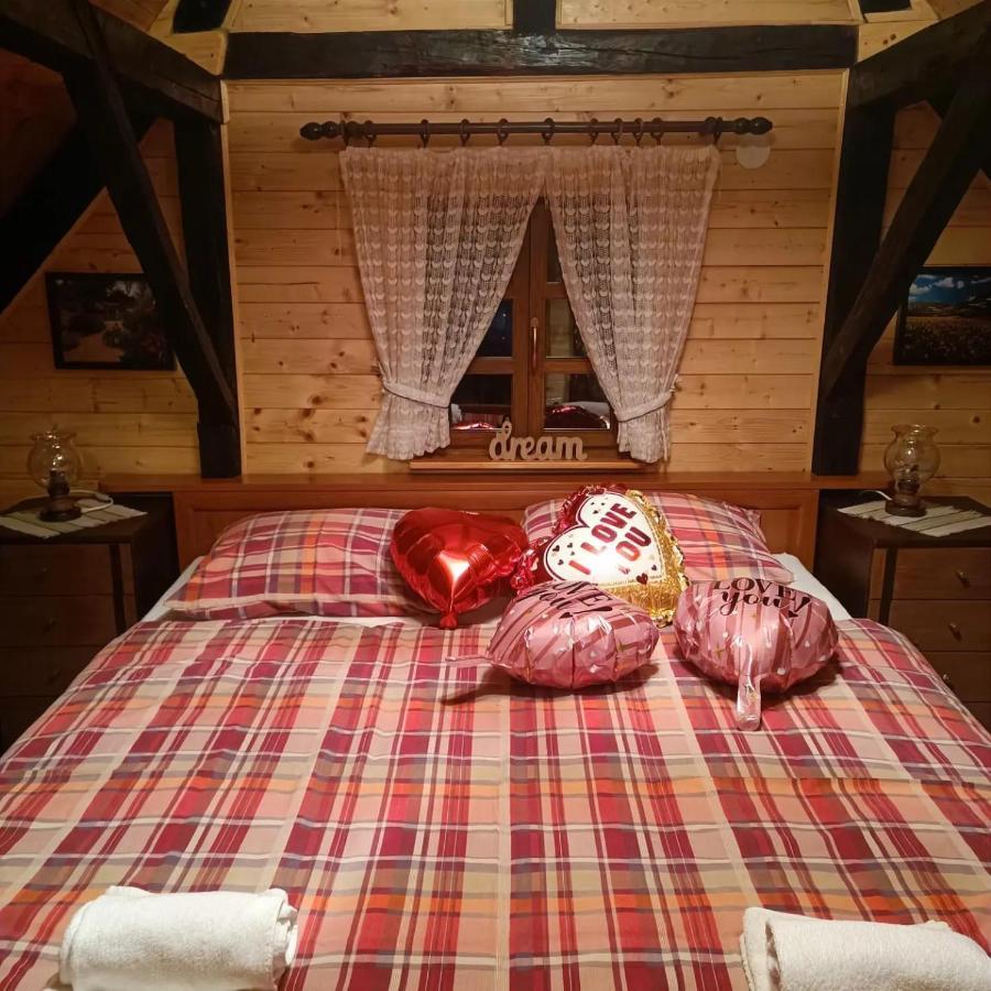 Villa Kuca Za Odmor Poljanica Okicka Jastrebarsko Esterno foto